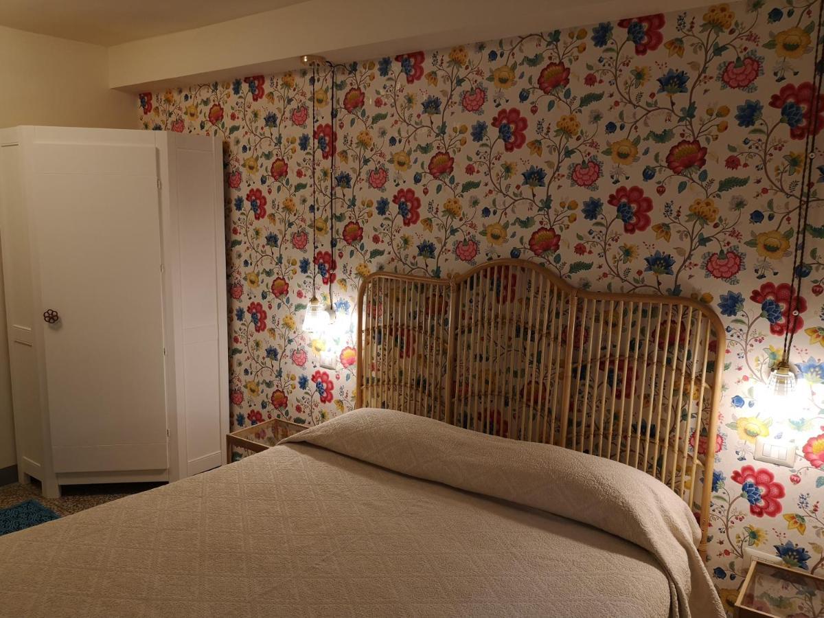Casa Pagio Hotell Bosa Eksteriør bilde