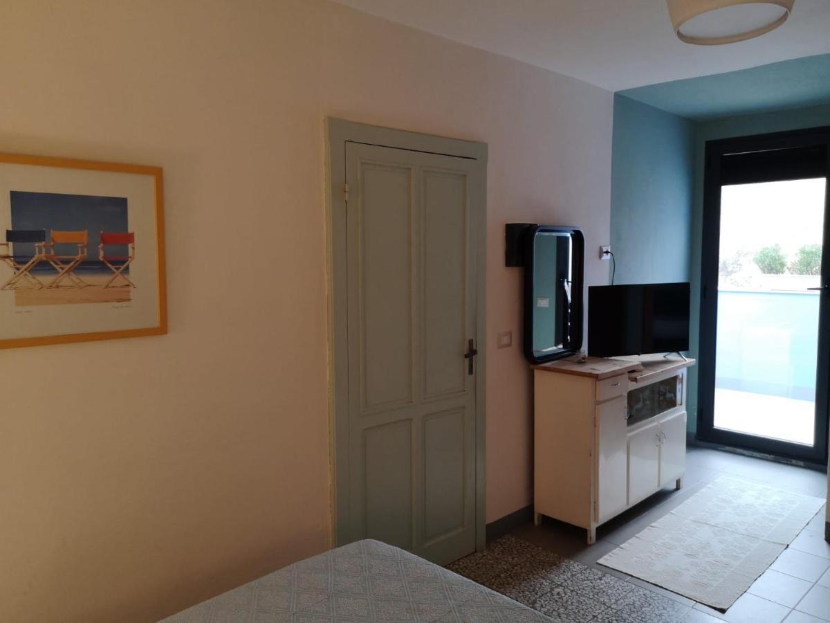 Casa Pagio Hotell Bosa Eksteriør bilde
